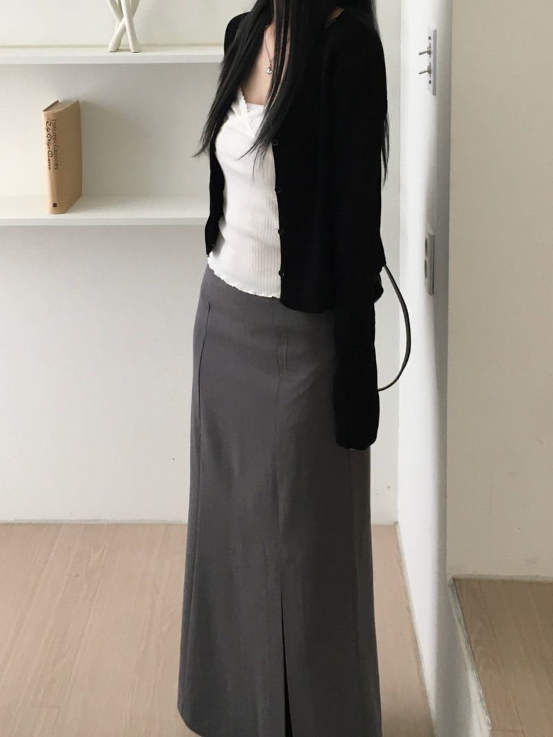 Lower Slit Long Skirt (2 colors)