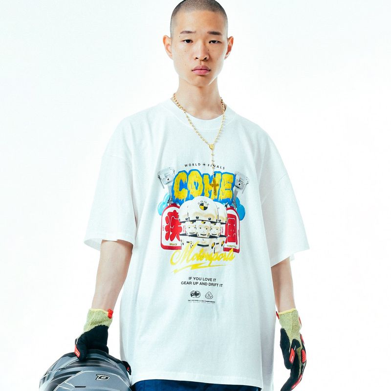 C.O.M.E（シーオーエムイー）の「[UNISEX] C.O.M.E Motorsports Oversized Printed Cotton-Jersey T-Shirt (White)（Tops）」