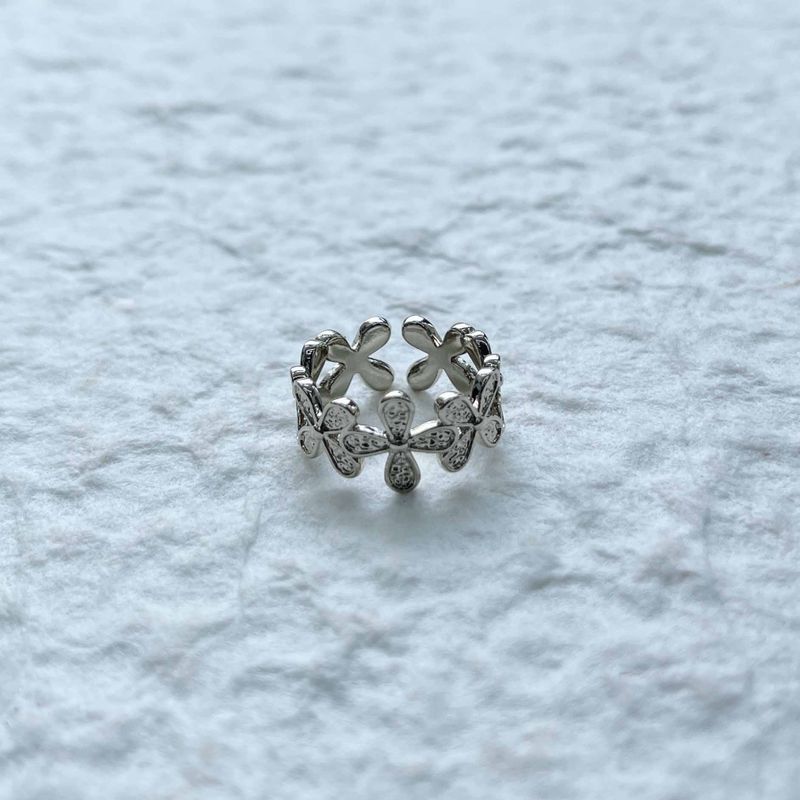 Floral Openwork Ring