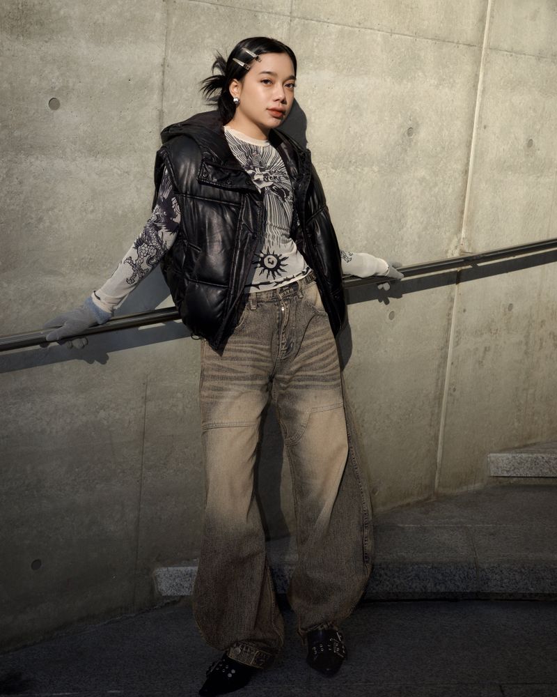 catha（カタ）の「Semi Carpenter Washed Adjustable Leg Baloon Line Up Jeans（Pants）」