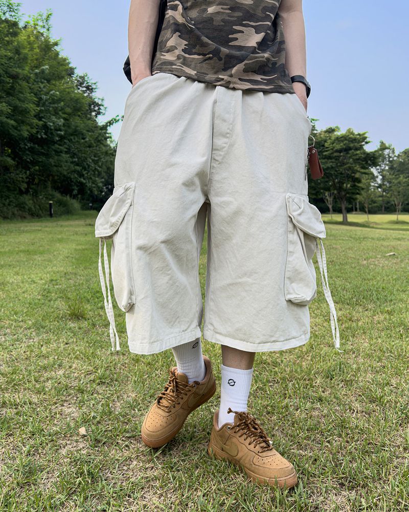 DROON Pigment Strap Cargo Bermuda
