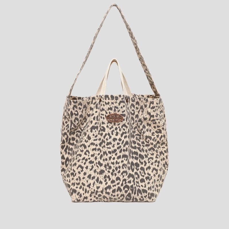 PARAGRAPH（パラグラフ）の「LEOPARD PATTERN CANVAS BAG（Bags）」