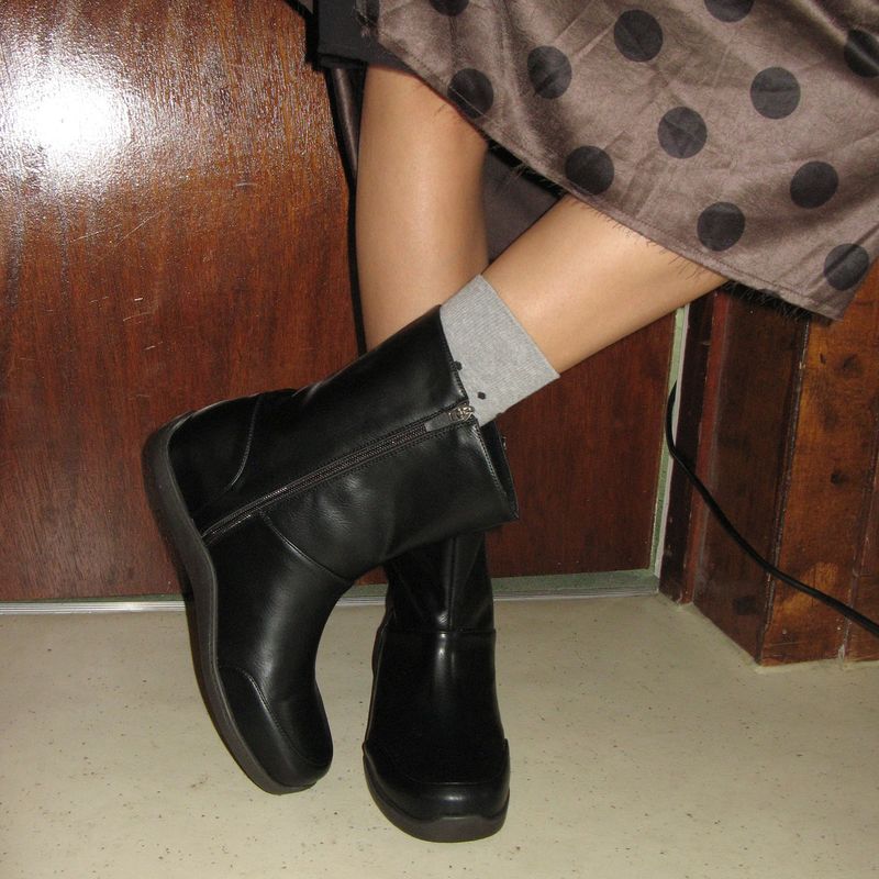 Keen 0005-3. Rubber Sole Ankle Boots - 3colors