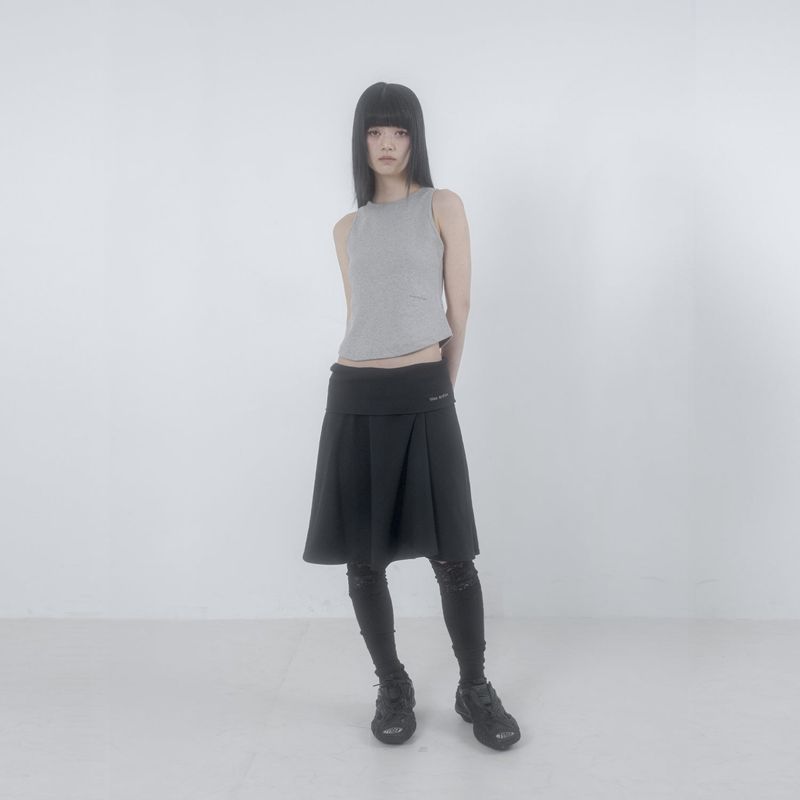 Essential sleeveless 003