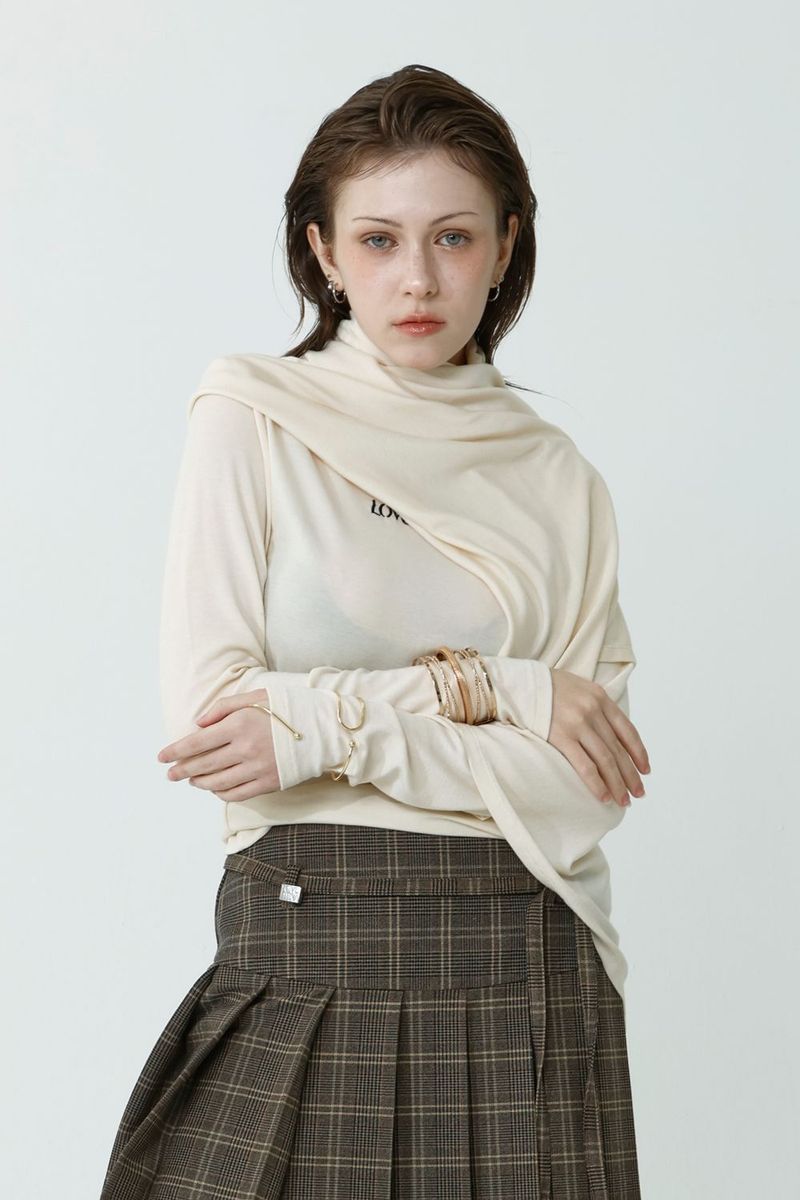Loventina（ラヴェンティナ）の「CAPE T-SHIRT COMBI SETUP_IVORY（Tops）」