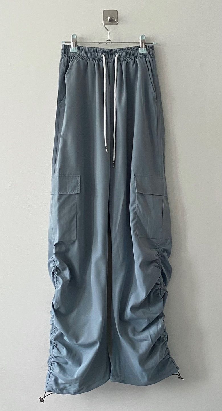 Crescent shirring cargo pants