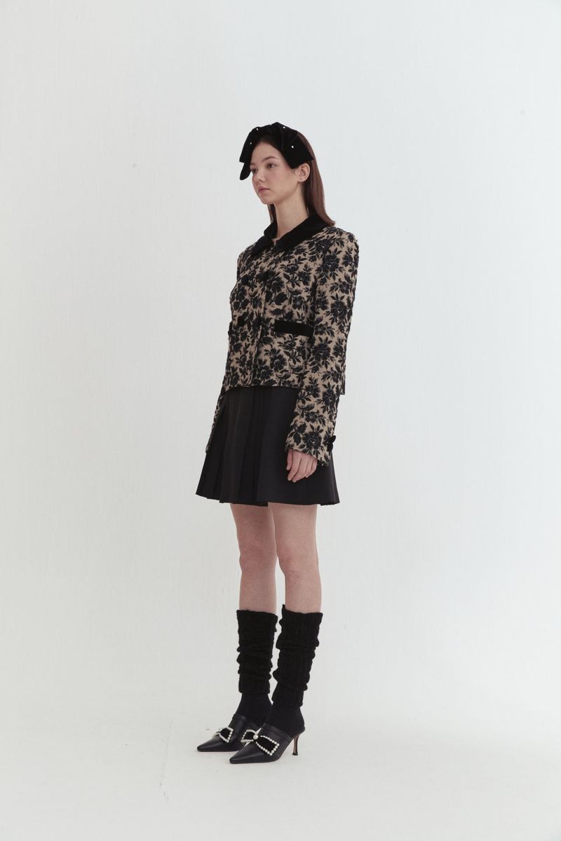Velvet collar jacket