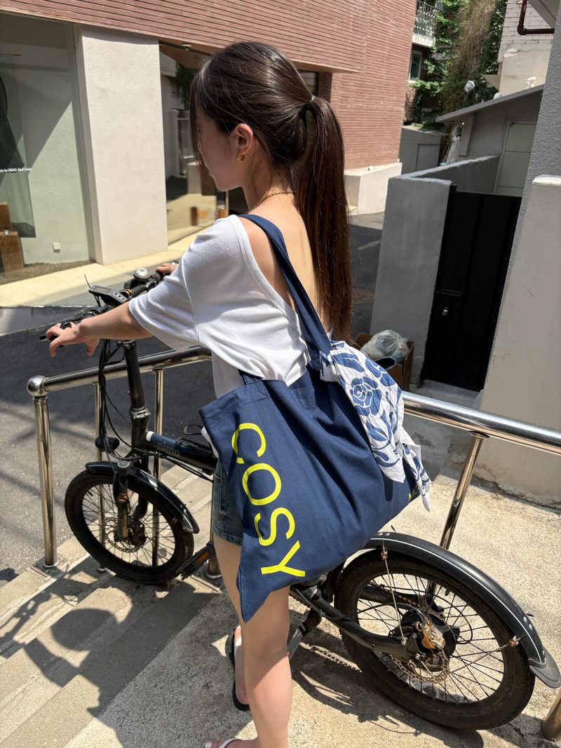 Cosymosy（コジモジ）の「コジーウェアバッグ - ネイビー（バッグ）」