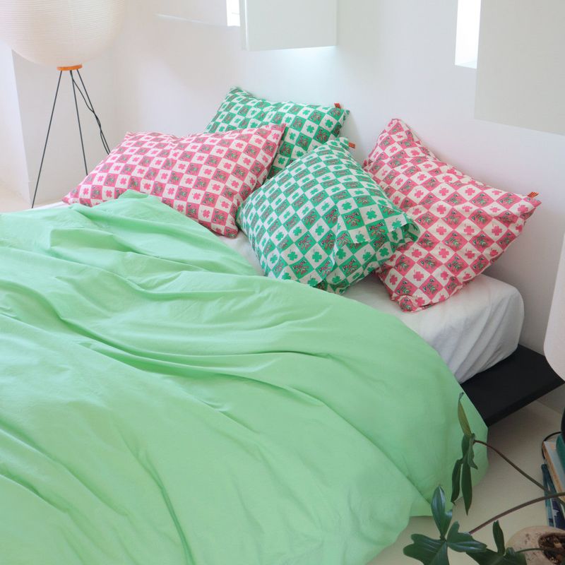 Bear clover pillow case(2color)