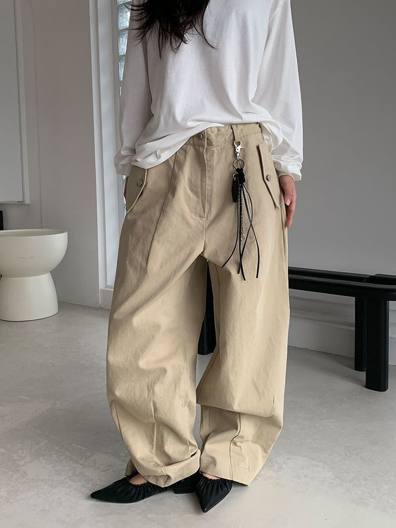 CURVED TUCK COTTON TROUSER