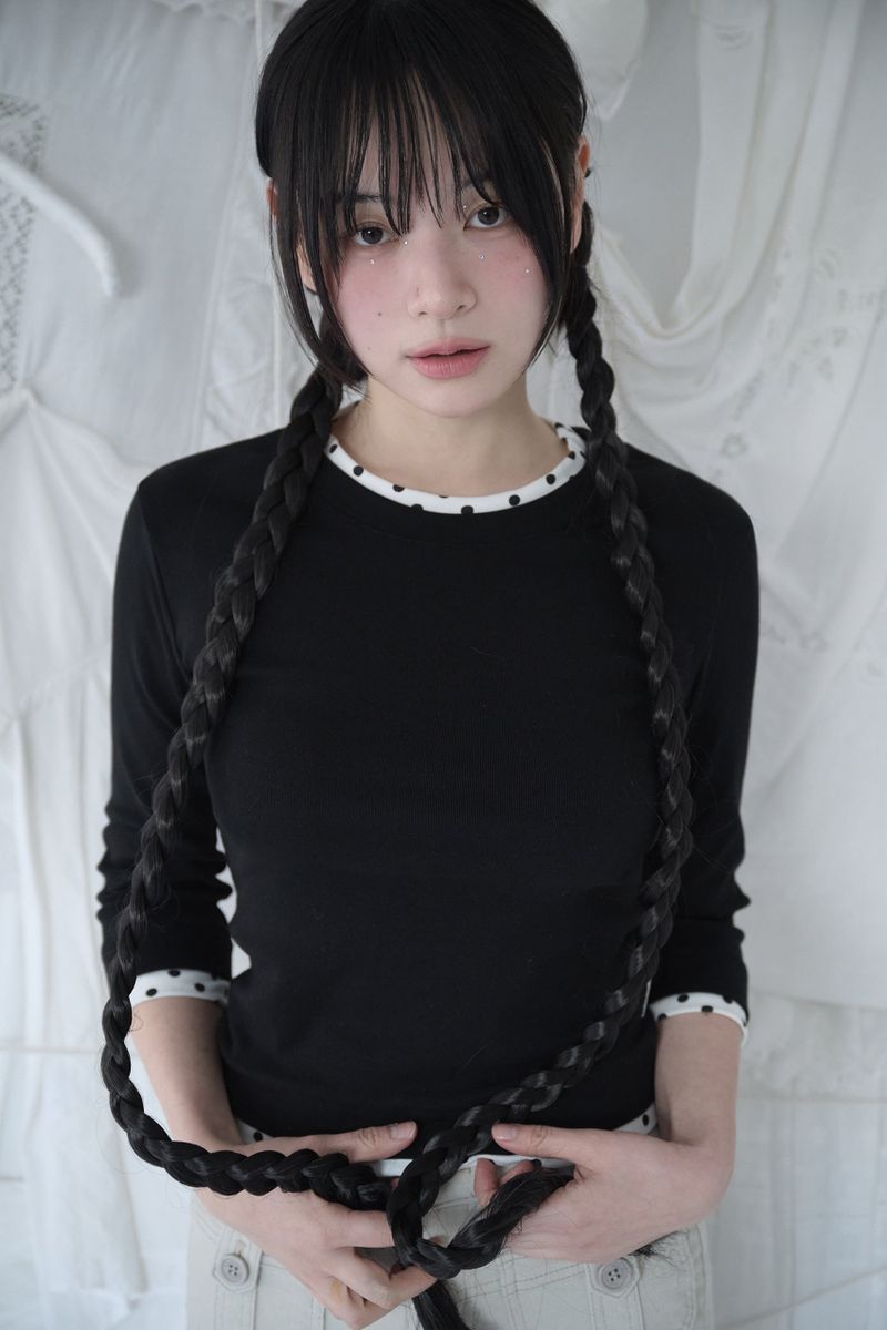 mireco（ミレコ）の「MINI DOT TRIM T BLACK（Tops）」