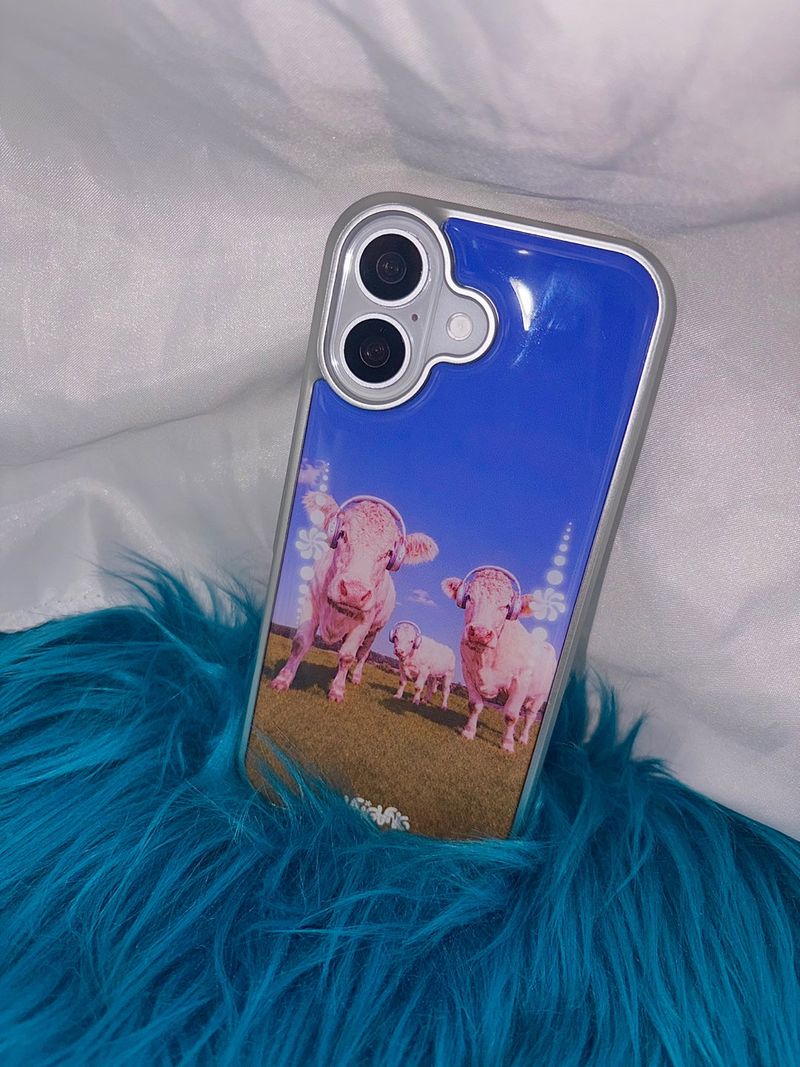Furry Friends Phone case_Cow