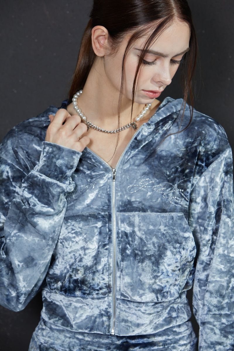 DYEING VELVET HOOD
