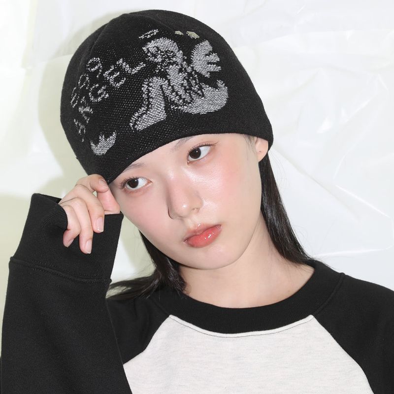 Egg Angel Beanie - BLACK