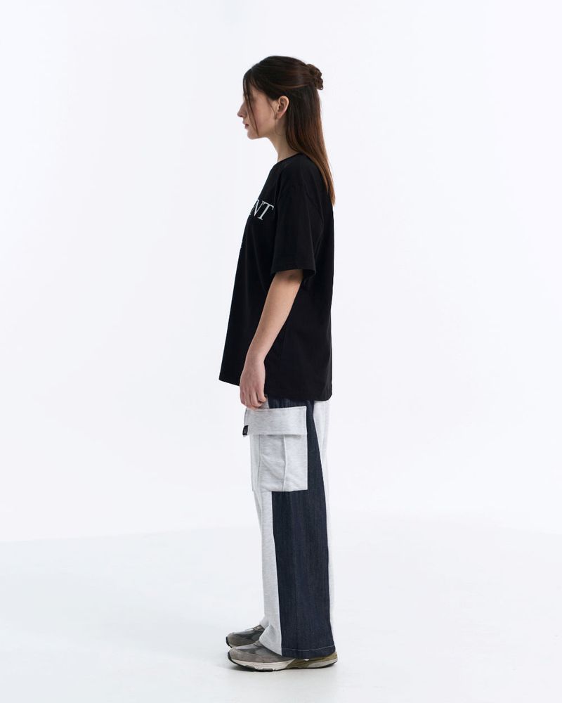 BASIC LOGO HALF T (Black, White) 