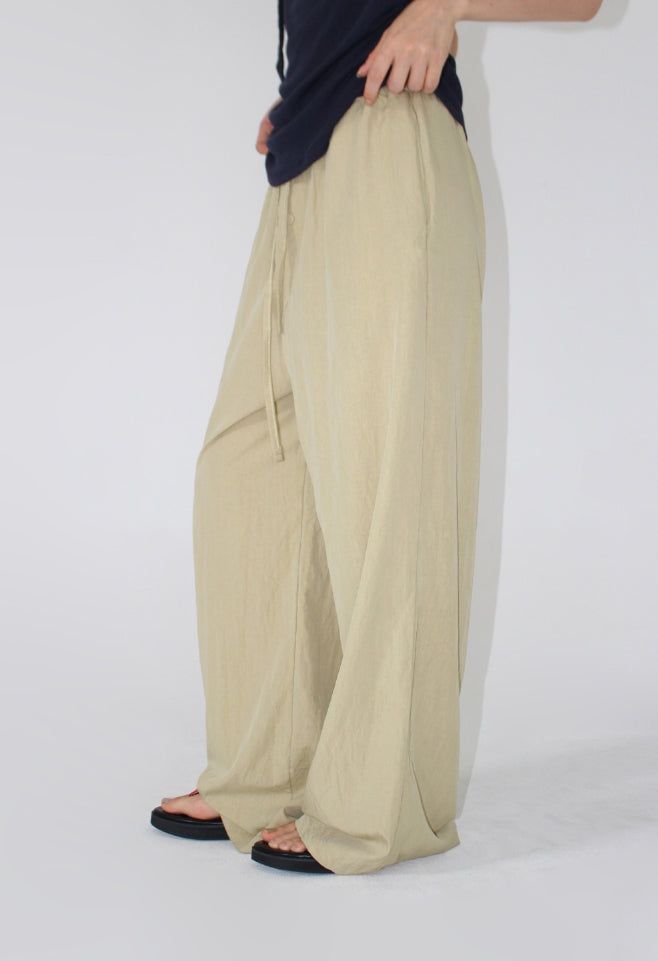 BUTTON BANDING PANTS