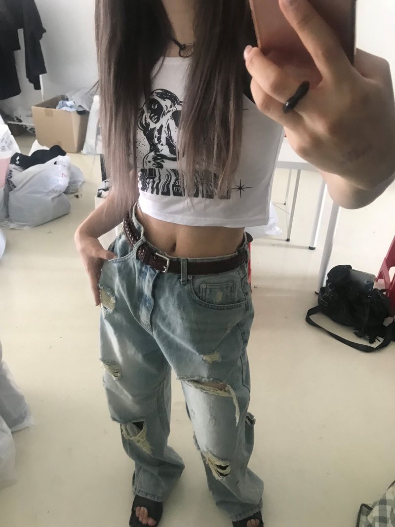 Selene crop T