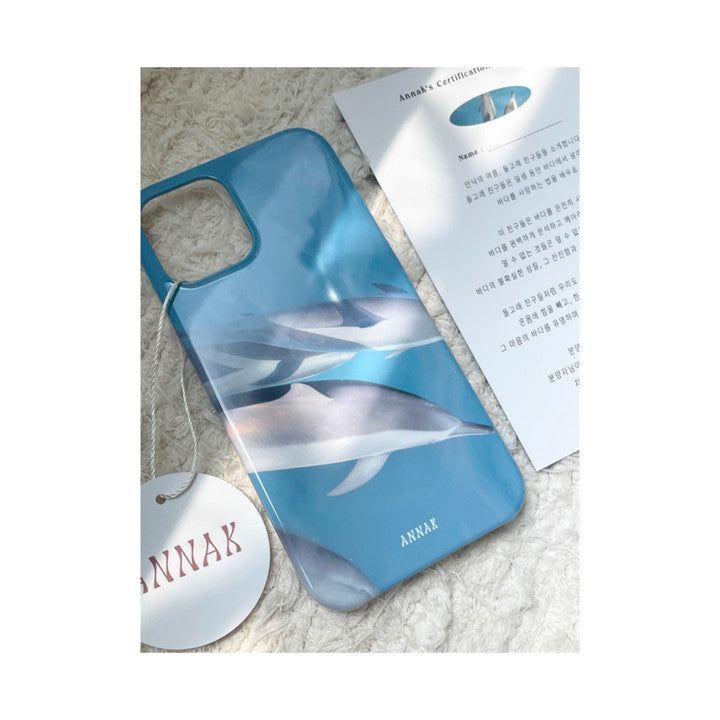 [swimmers in the sea hard case]