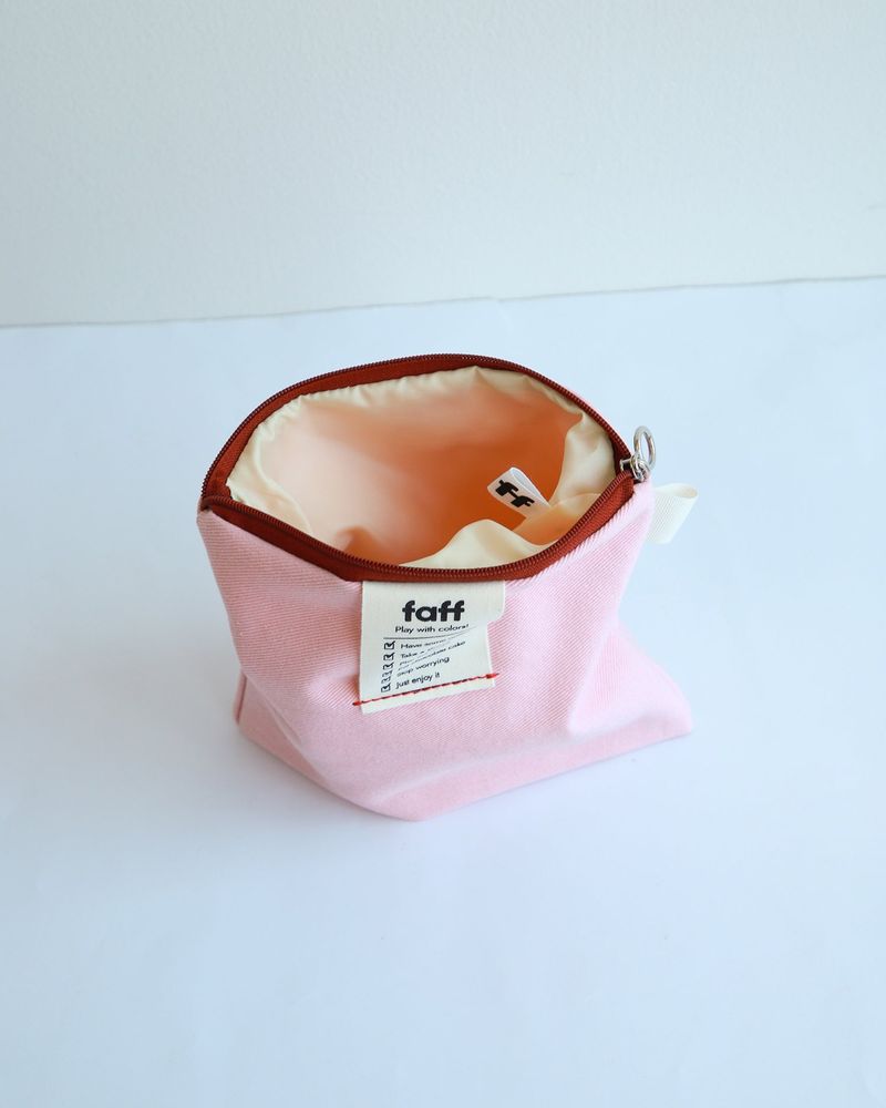 faff Pouch Berry