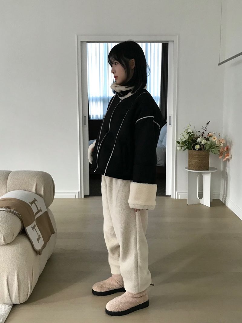 Cheery jogger pants