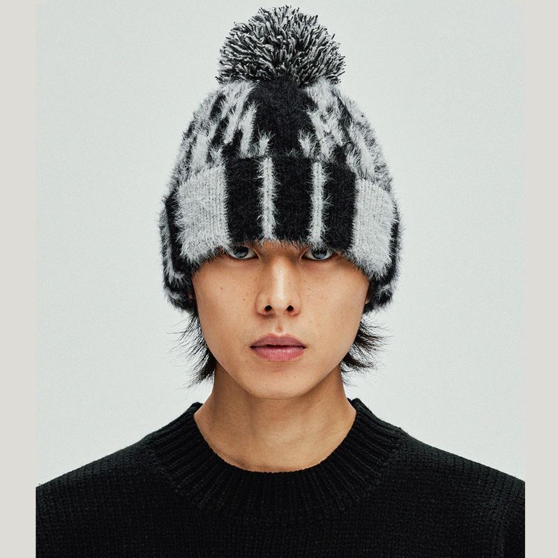 navajo pattern beanie black