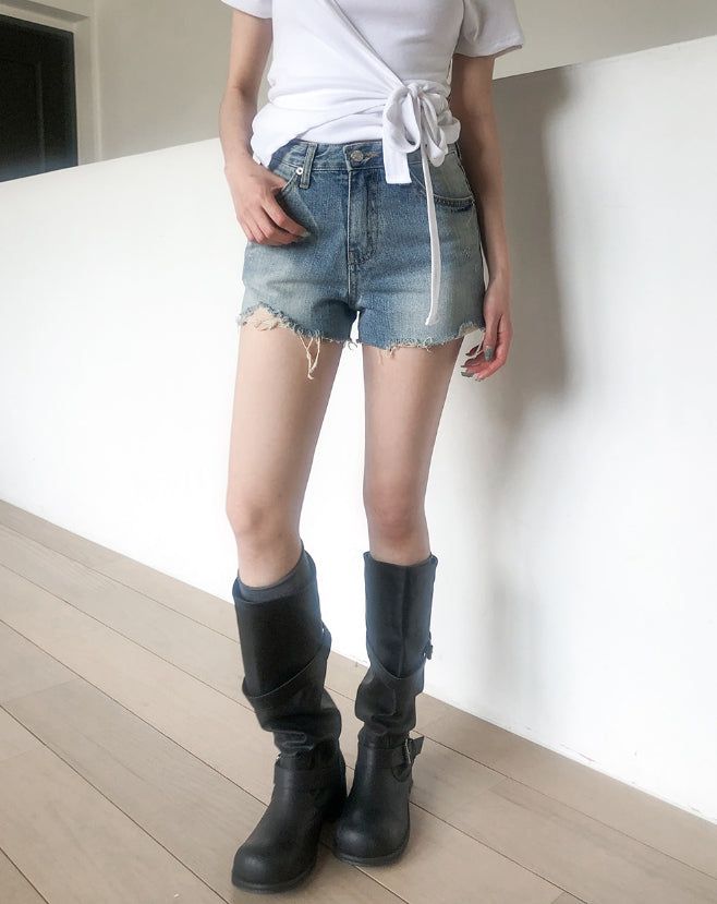 Perry Back Pocket Short Denim Shorts