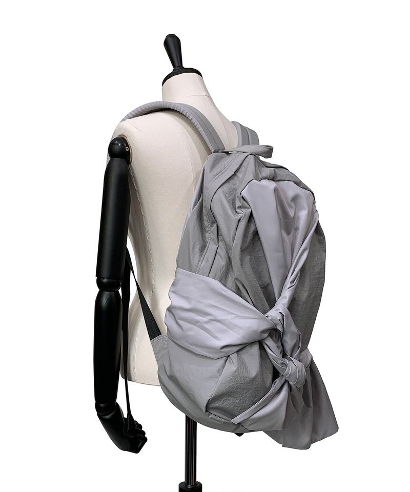 Knotted Backpack (Nylon-silver)