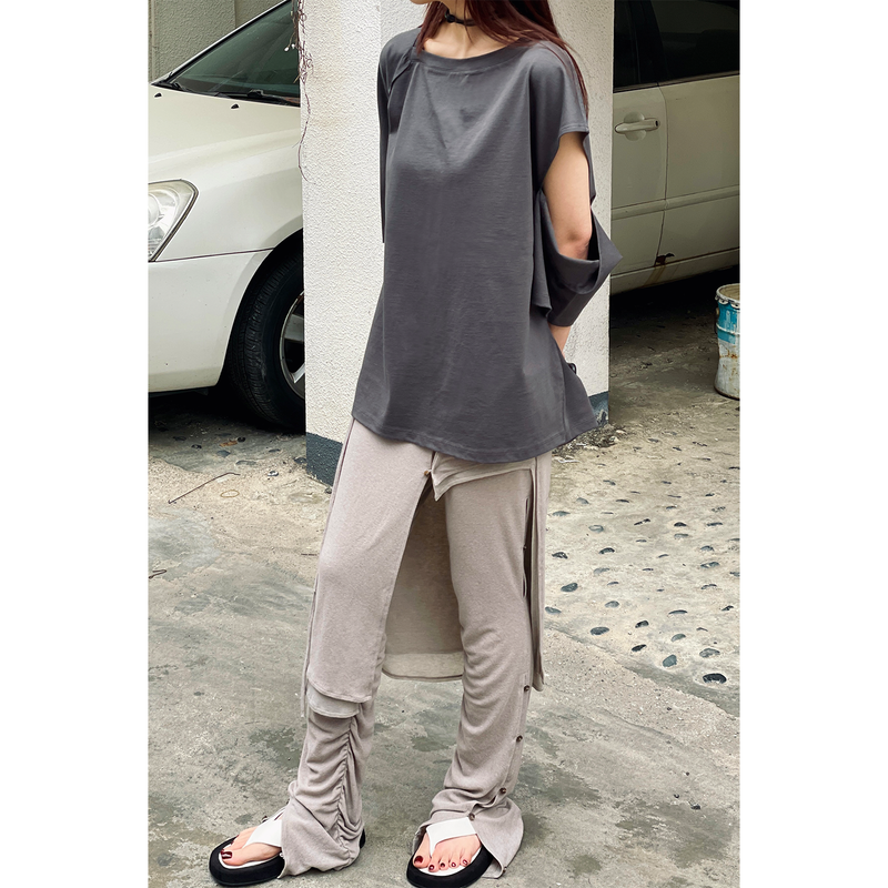 SLIP NECK OVERLOCKED TEE
