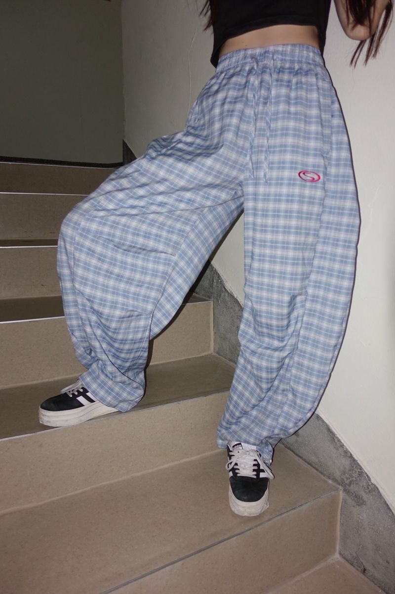 Blue checkered banding wide pants