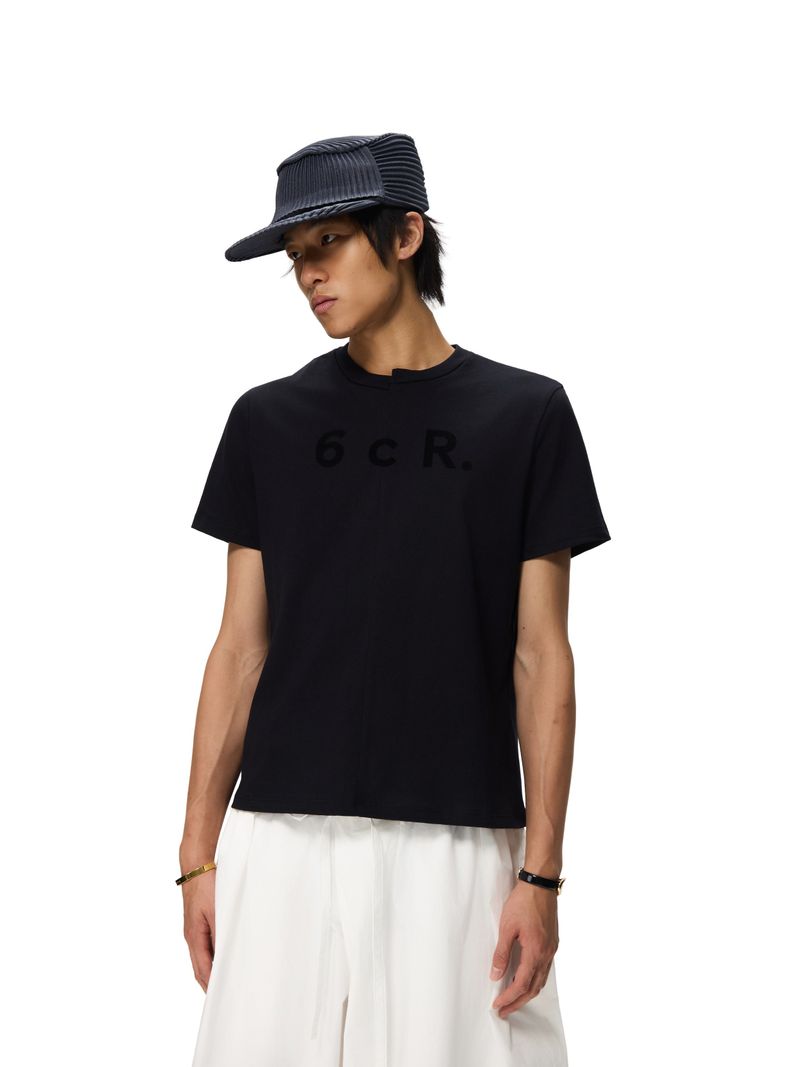 6CRAYON ブラックボックスフィットTシャツ オフネック フロックプリント