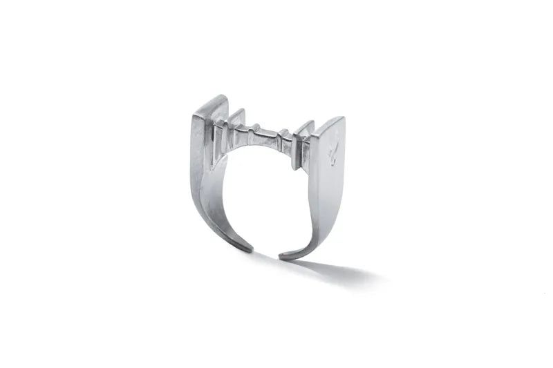 Fe3c（エフイースリーシー）の「FE3C X REMIX Sutures Ring（Accessories）」
