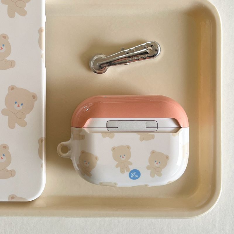 ofmoi(オブモイ)の「カスタードベア光沢エアポッツハードケース(スマホグッズ/小物)」