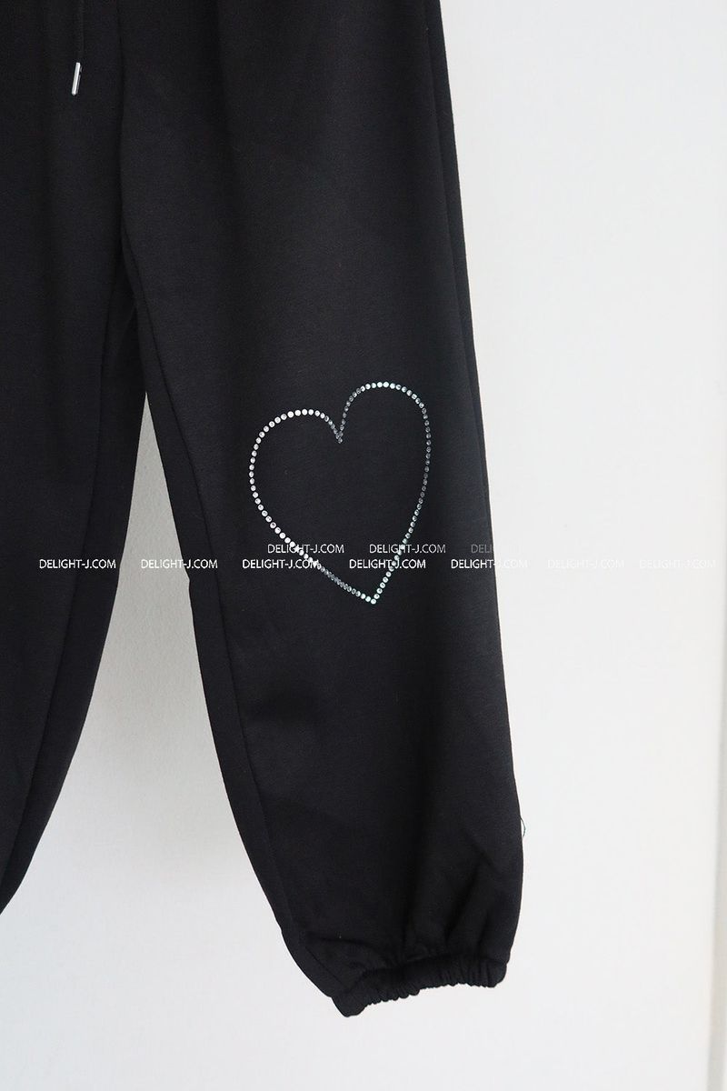 Heart Cubic Napping Hooded & Jogger Two-Piece Set