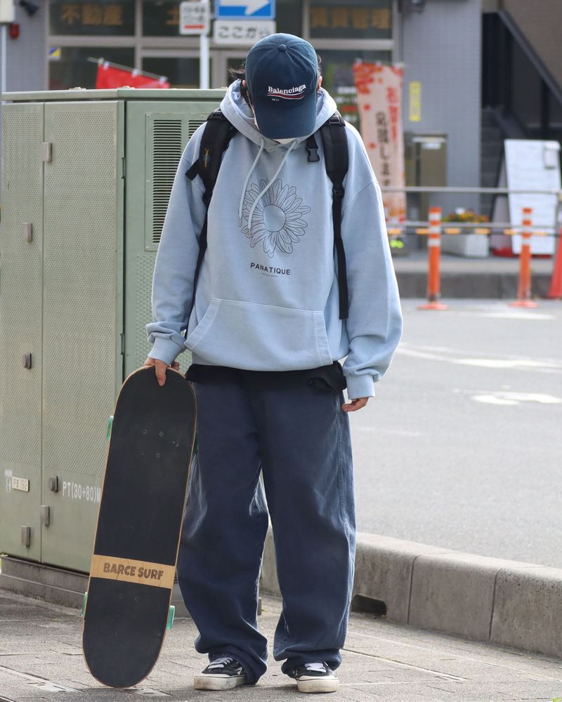 PANATIQUE（パナティーク）の「Flower pigment over fit a hoodie_3color（Tops）」