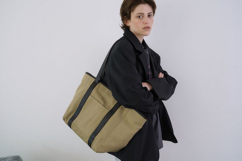 Carry shoulder bag_beige