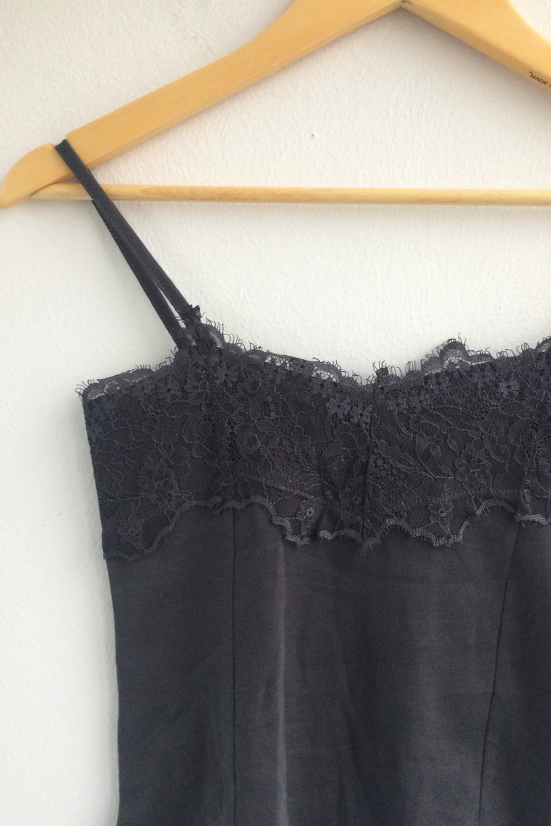 soft lace sleeveless shirt
