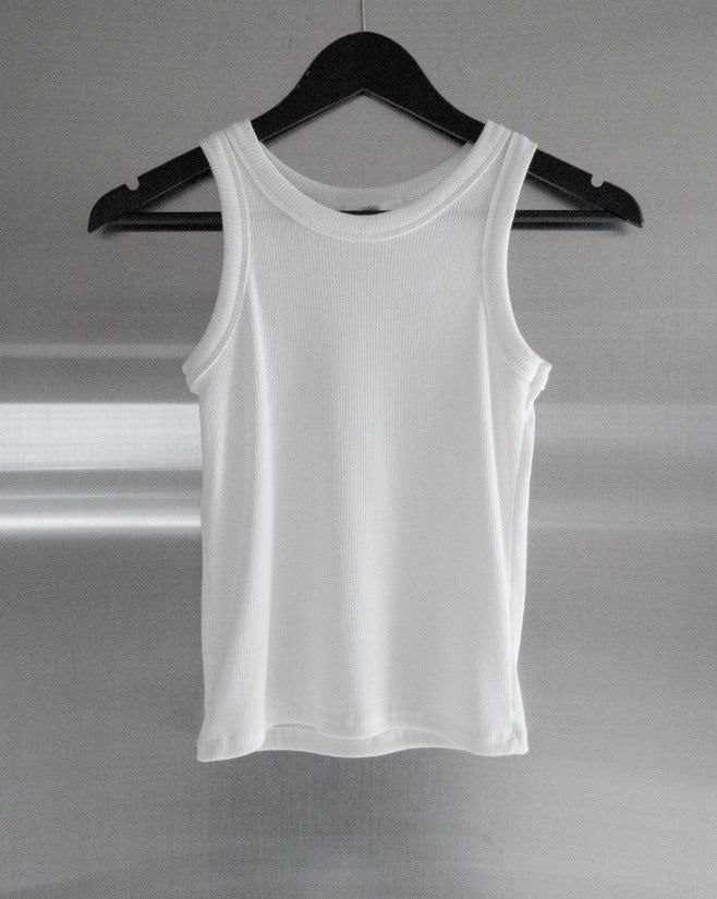 Elin Minimal Ribbed Sleeveless