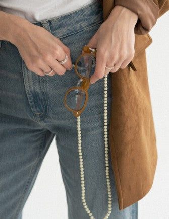 partez(パルテ)の「Cream Pebble Glasses String(Accessories)」