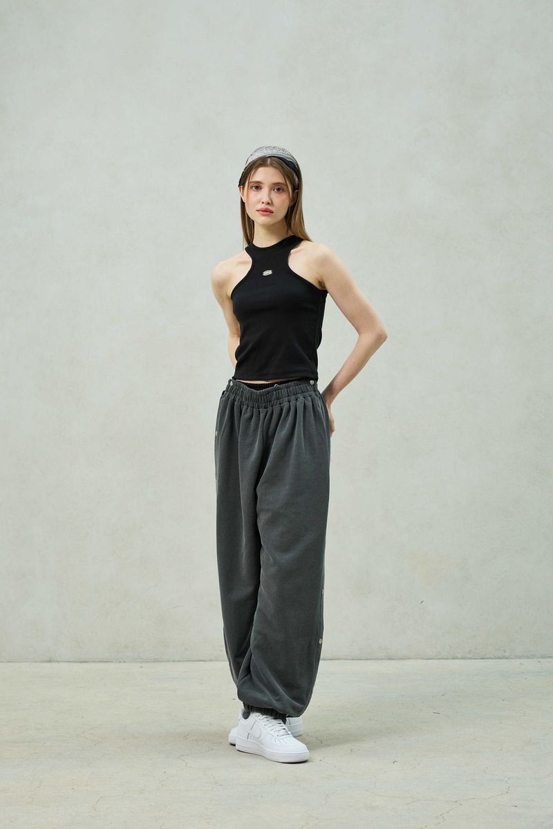 POPPY SLEEVELESS TOP / BLACK