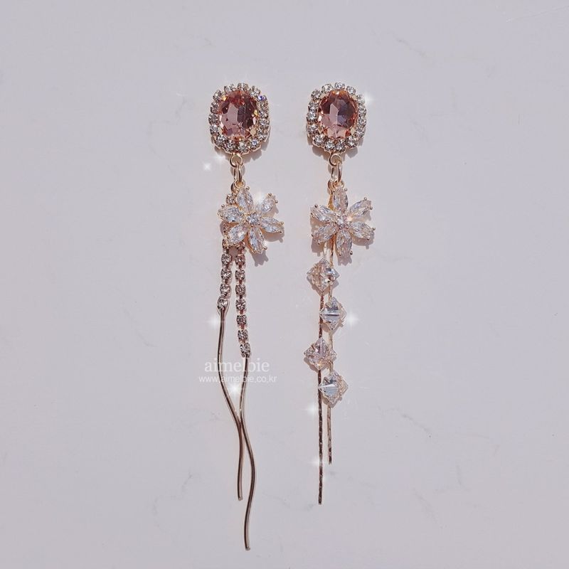 Diamond Petals Earring - Peach Pink