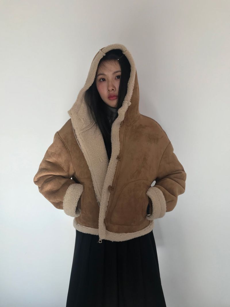 DUGGY（ダギー）の「フェムダッフルフードフェイクシャーリングジャケット (2color)（ジャケット/アウター）」