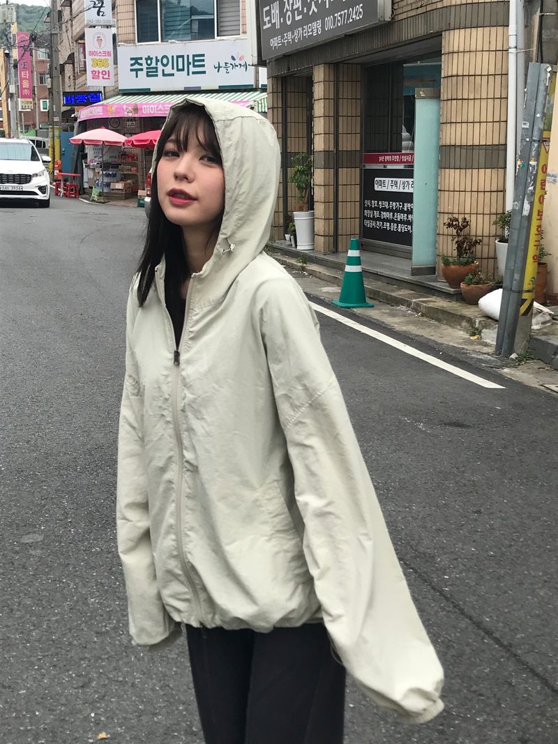 Arco iris（アルコイリス）の「Darwin hood windbreaker（Jackets/Outerwear）」