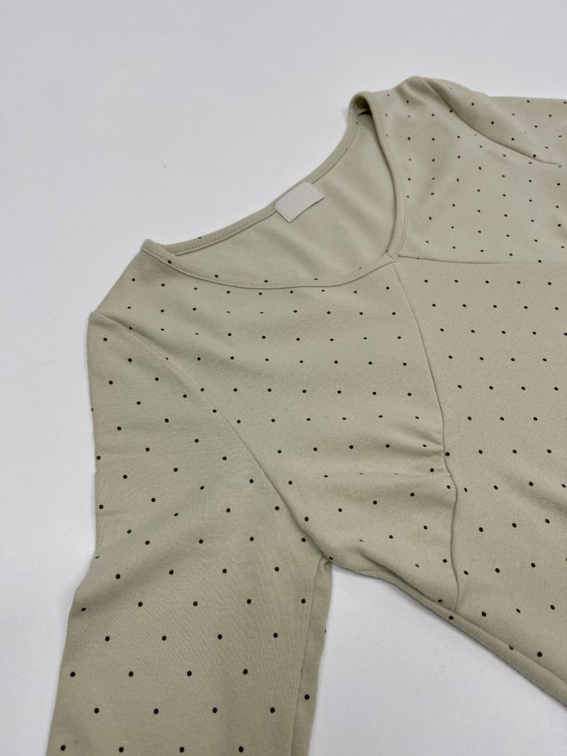 Dot Shirring V-Neck T-Shirt