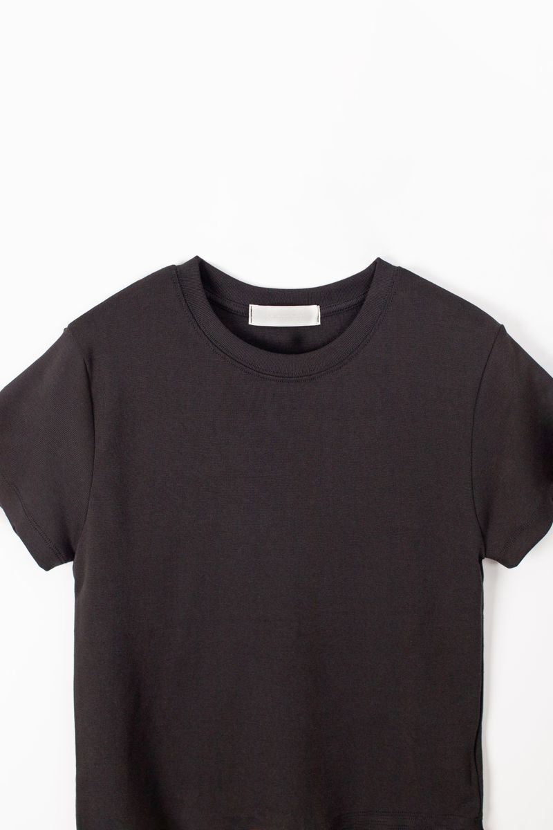 Round half T (Black)