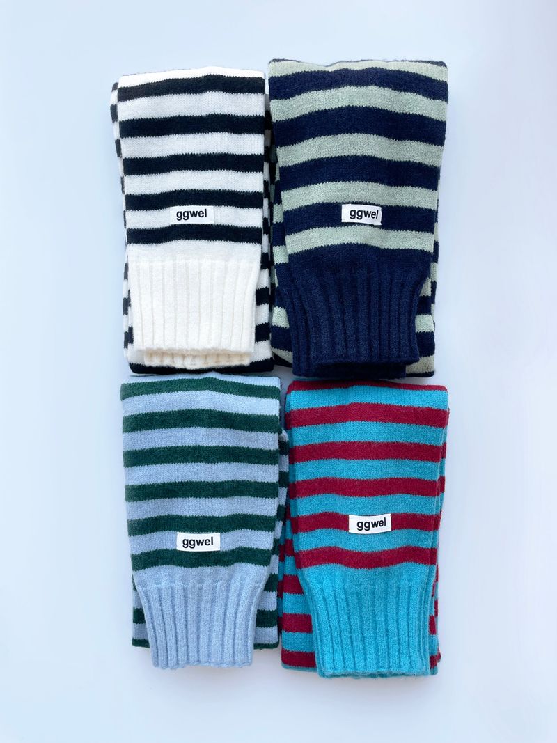 KNIT STRIPE MUFFLER