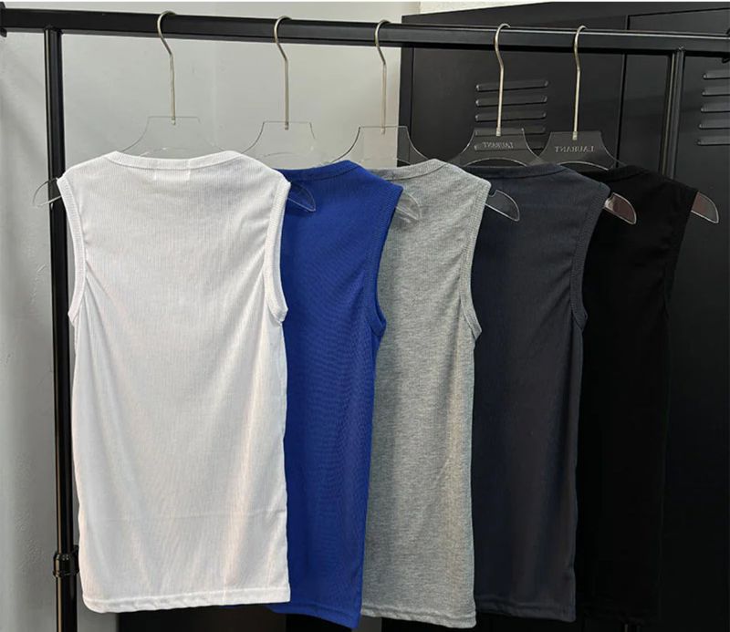 [MUSCLE FIT] Curve slit henry neck sleeveless(5color)