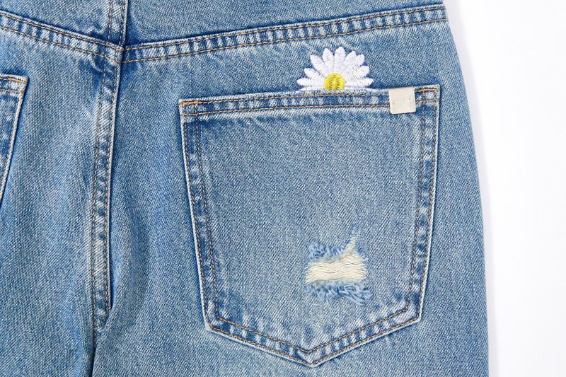 2ND REORDER EMBROIDERED FLARE JEANS code 25101