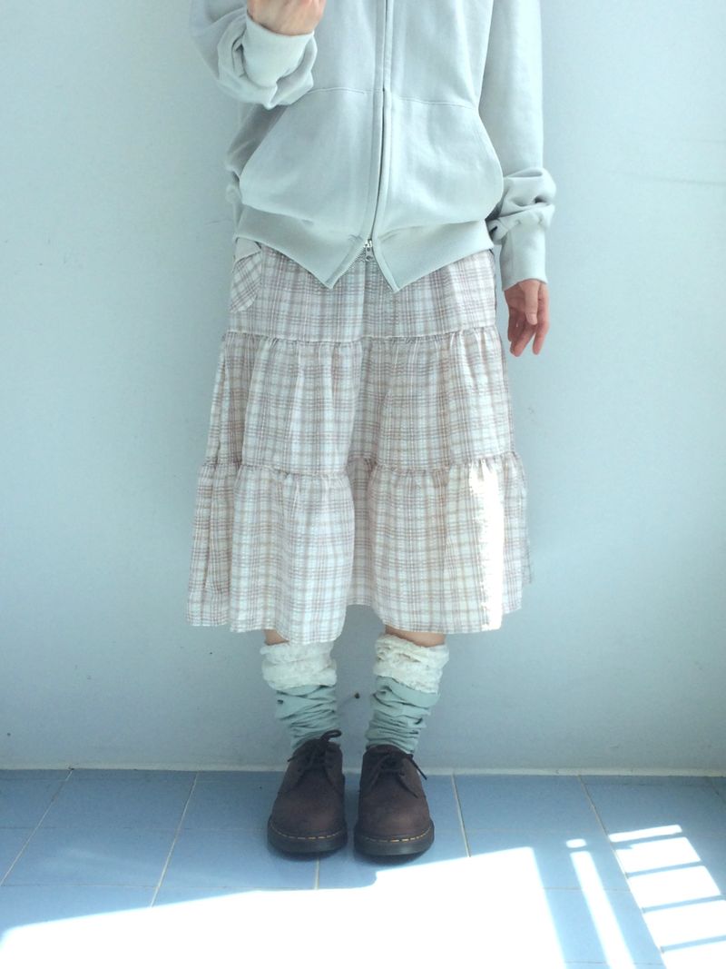 cream checkered pocket skirt