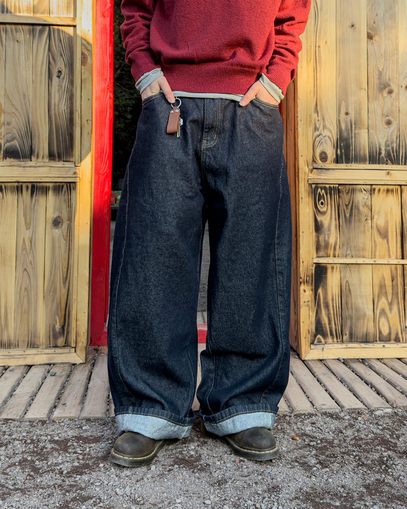 Never Curved Panel Raw Denim