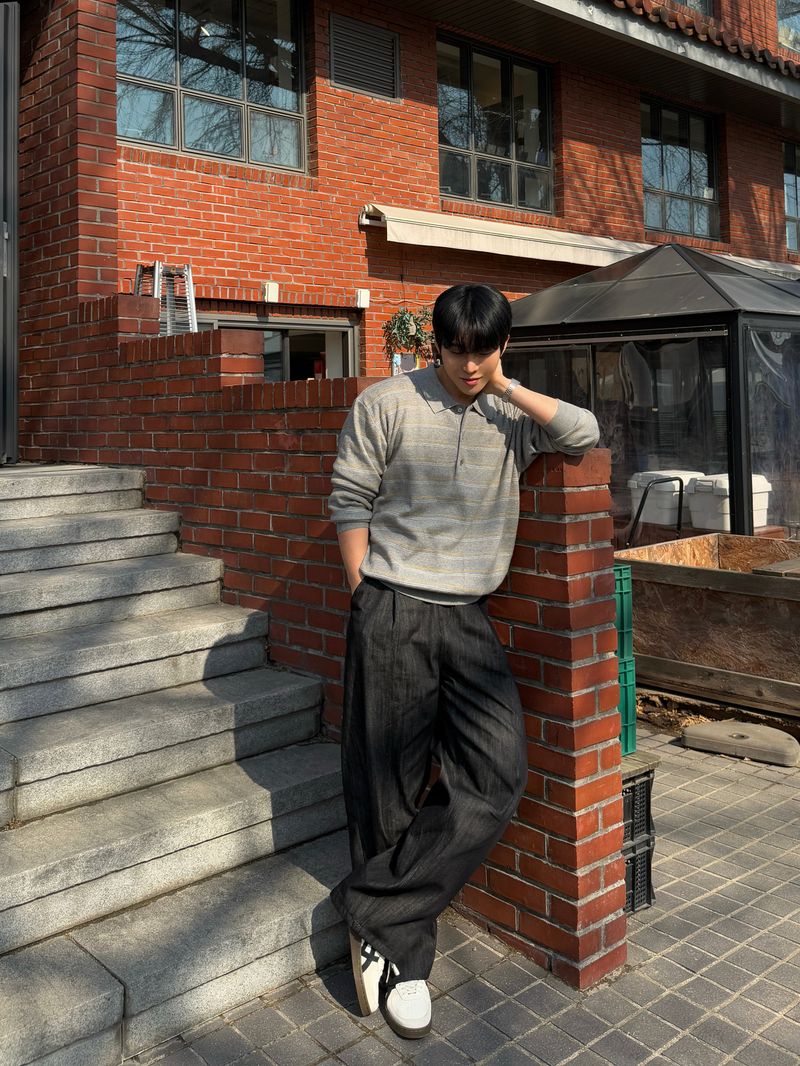 Long wide raw denim one-tuck pants